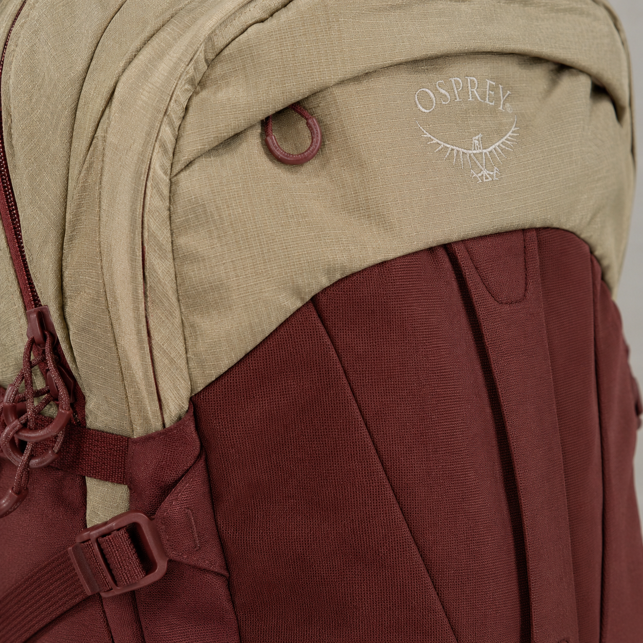Osprey Nebula Commuter Backpack – Sawdust Tan / Raisin Red